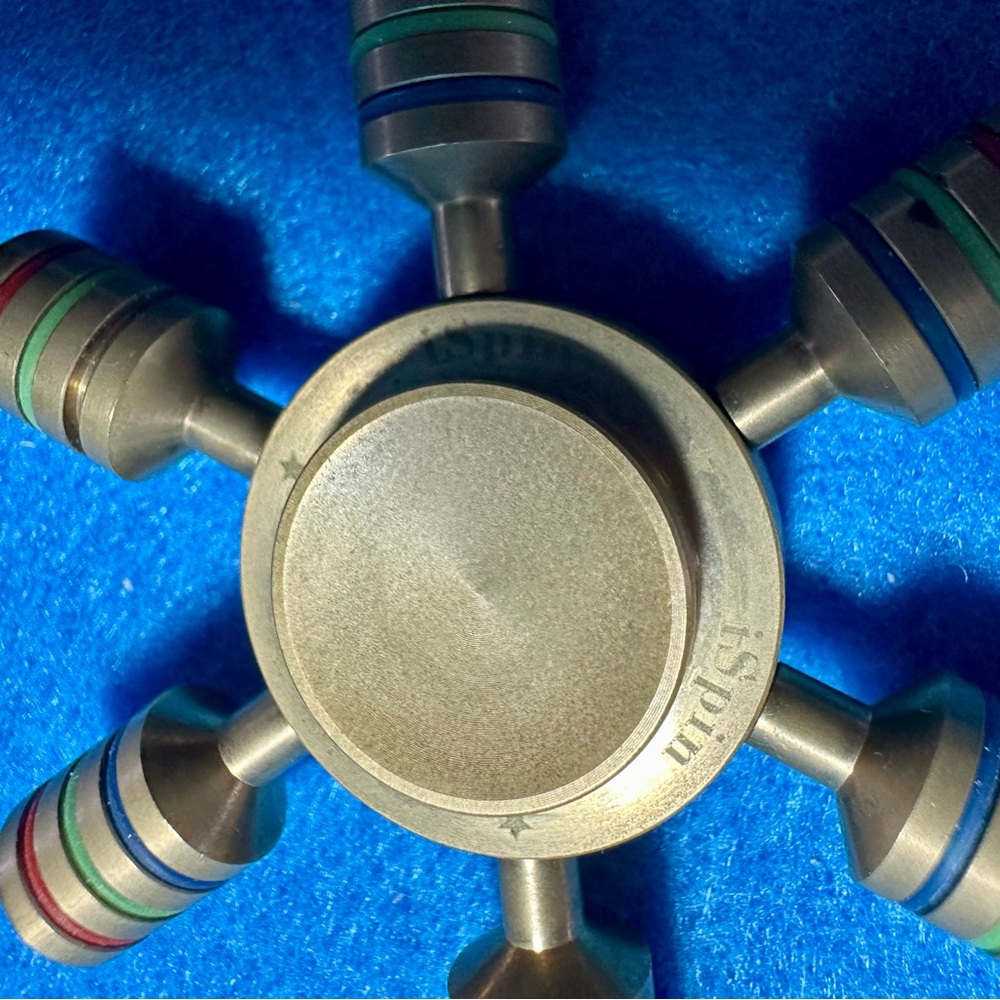 Gold & Brads Fidget Spinner with case - Picture 5 of 7